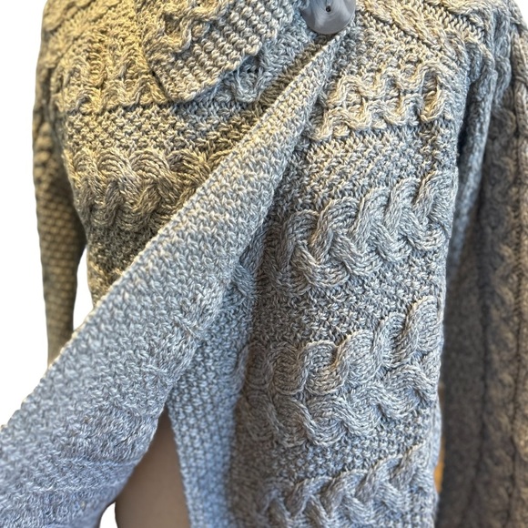 Aran Mor Merino Wool Cable Knit One Button Cardigan Sweater - Picture 8 of 8